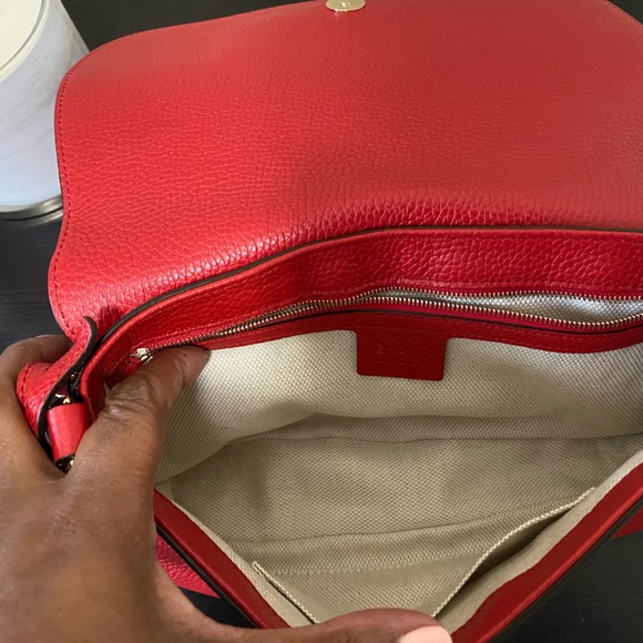 Gucci Medium Soho Flap Shoulder Bag - Picture 5 of 8